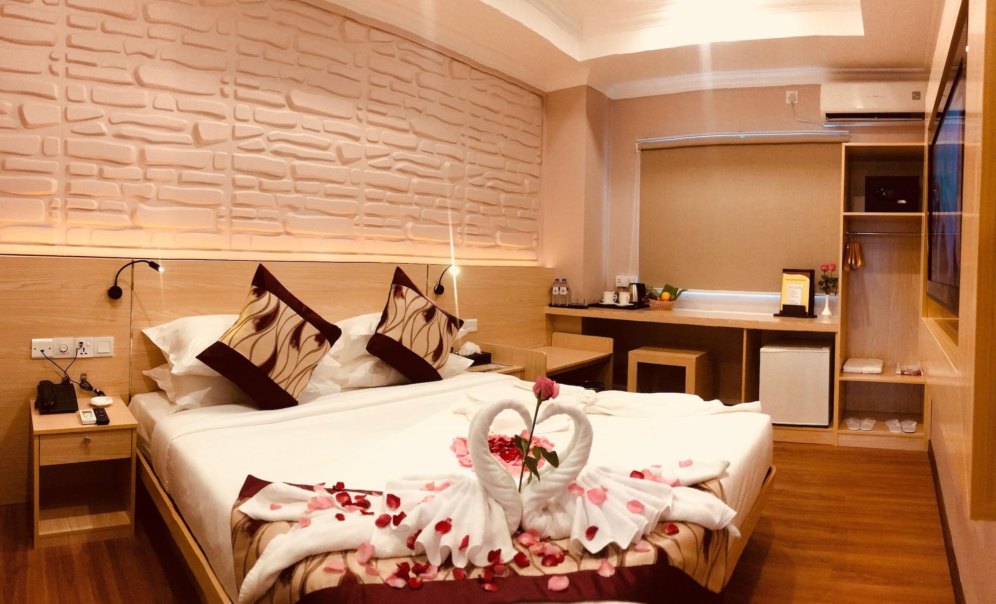 Hotel Shwe Gone Daing, Янгон Екстер'єр фото