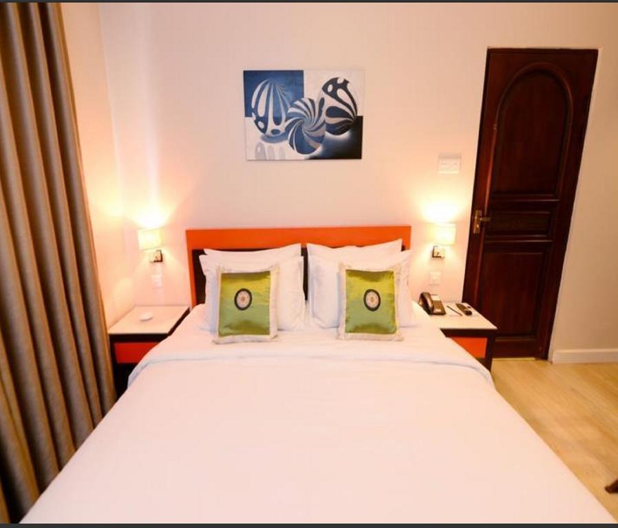 Hotel Shwe Gone Daing, Янгон Екстер'єр фото